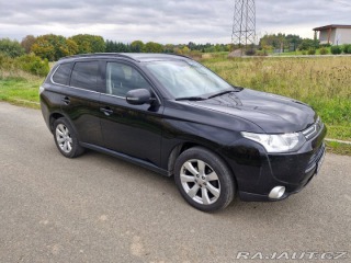 Mitsubishi Outlander 2,3 III,4x4,2.2 Di-D,11 2014