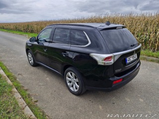 Mitsubishi Outlander 2,3 III,4x4,2.2 Di-D,11 2014