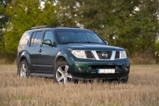 Nissan Pathfinder 2,5   DCI
