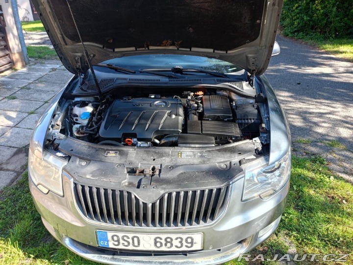 Škoda Superb TDI, 4x4 125 kw, nehavaro 2009