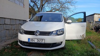 Volkswagen Sharan 2,0   TDI DSG 2012