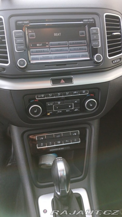 Volkswagen Sharan 2,0   TDI DSG 2012 2012