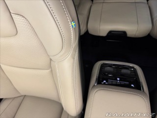 Volvo XC90 2,0 T8 AWD Plus Dark 9875 2025