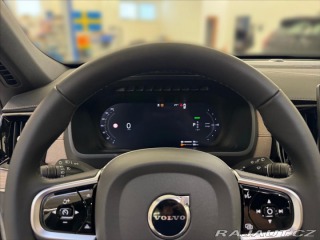 Volvo XC90 2,0 T8 AWD Plus Dark 9875 2025