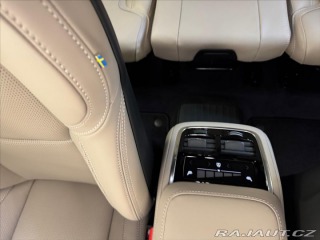 Volvo XC90 2,0 T8 AWD Plus Dark 0508 2025