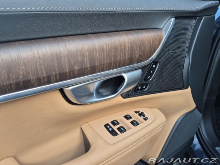 Volvo V90 2,0 Cross Country B4 AWD 2024