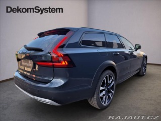 Volvo V90 2,0 Cross Country B4 AWD 2024