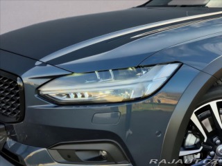 Volvo V90 2,0 Cross Country B4 AWD 2024