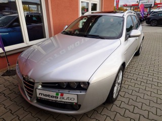Alfa Romeo  TBi 147 kW