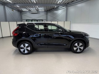 Volvo XC40 B3 2.0L 163 HP AT7 FWD CO 2025