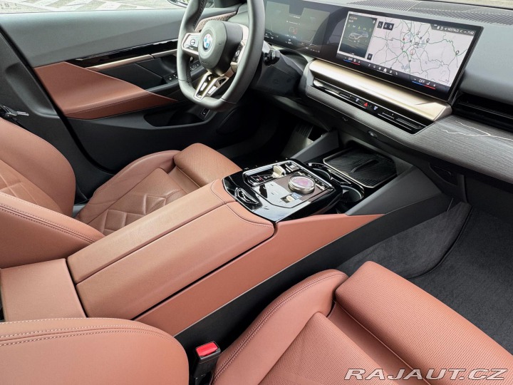 BMW 5 540d xDrive Touring M spo 2025