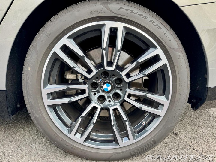 BMW 5 540d xDrive Touring M spo 2025