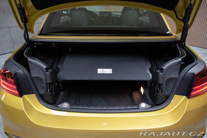 BMW M4 F83 M4 MANUÁL*HEAD-UP*HAR 2014