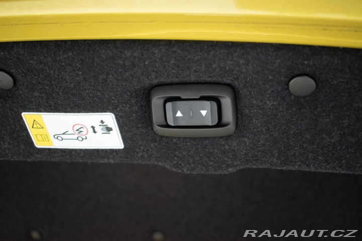 BMW M4 F83 M4 MANUÁL*HEAD-UP*HAR 2014