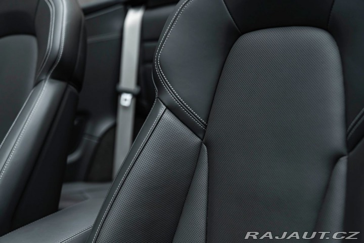 Porsche 911 Carrera 4 GTS Cabriolet, 1800