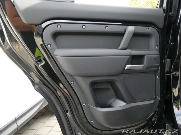 Land Rover Defender 110 3,0 S D200 2026