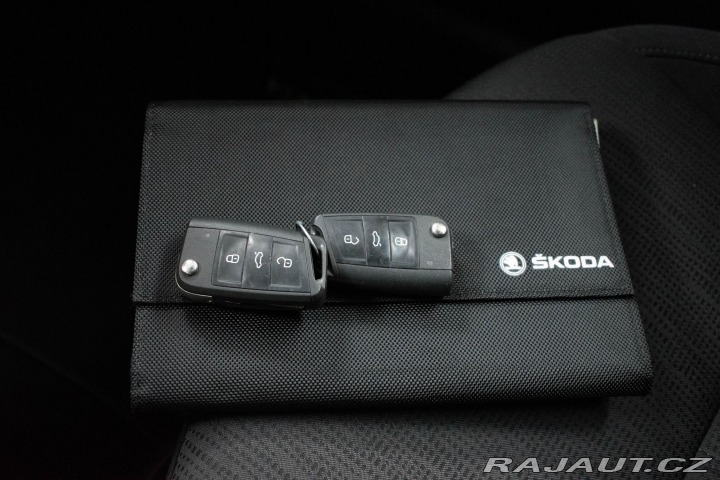 Škoda Octavia 1.6 TDI STYLE*CARPLAY*KES 2019