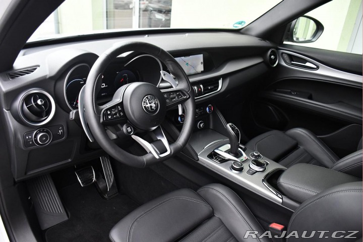 Alfa Romeo Stelvio VELOCE Q4 1M ZÁRUKA 2024