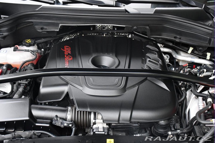 Alfa Romeo Stelvio VELOCE Q4 1M ZÁRUKA 2024