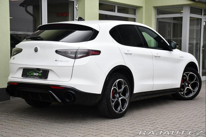 Alfa Romeo Stelvio VELOCE Q4 1M ZÁRUKA 2024