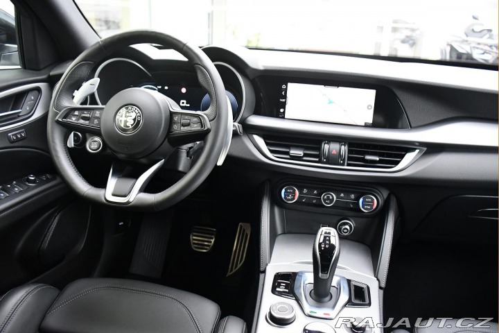 Alfa Romeo Stelvio VELOCE Q4 1M ZÁRUKA 2024