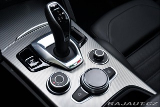 Alfa Romeo Stelvio VELOCE Q4 1M ZÁRUKA 2024