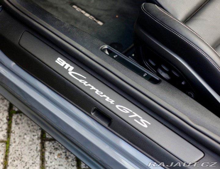 Porsche Ostatní modely 911 Carrera Cabrio 992 GTS Cabrio, T-Hybrid 2025