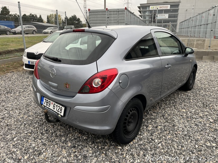 Opel Corsa 1.2 16v 2009