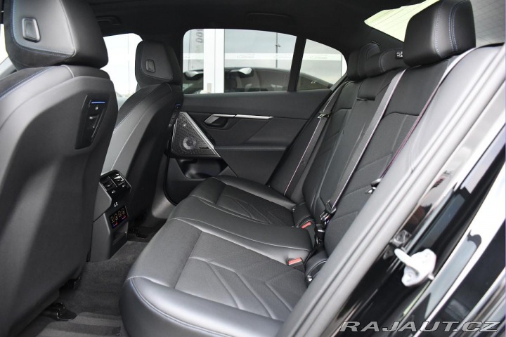 BMW i5 xDrive 40 M-SPORT 2024