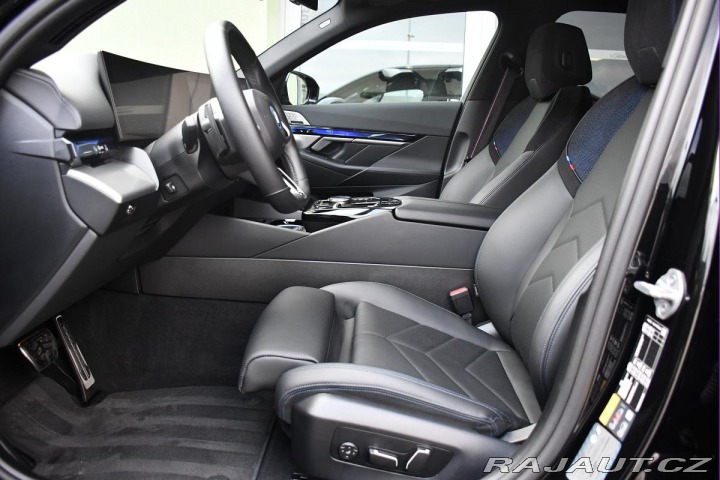 BMW i5 xDrive40 MSPORT B&W T 2024