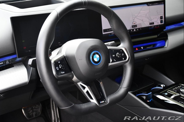 BMW i5 xDrive40 MSPORT B&W T 2024