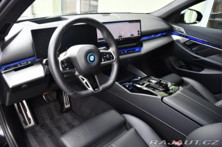 BMW i5 xDrive 40 M-SPORT 2024