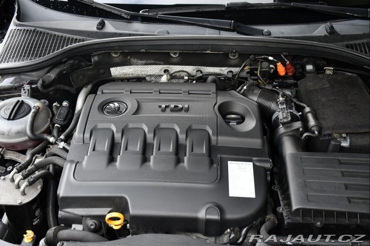 Škoda Octavia 1,6TDi DSG 2013