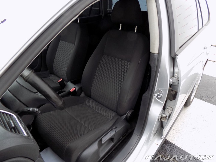 Volkswagen Golf 1.6TDI/Klimatizace/ČR/ 2009