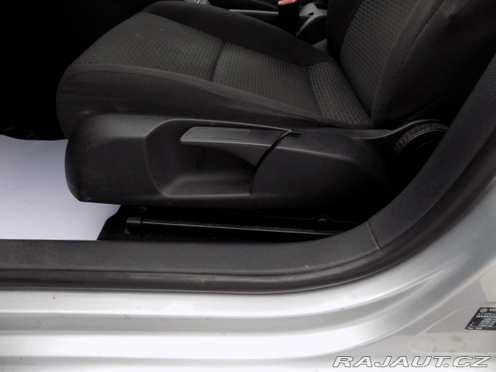 Volkswagen Golf 1.6TDI/Klimatizace/ČR/ 2009