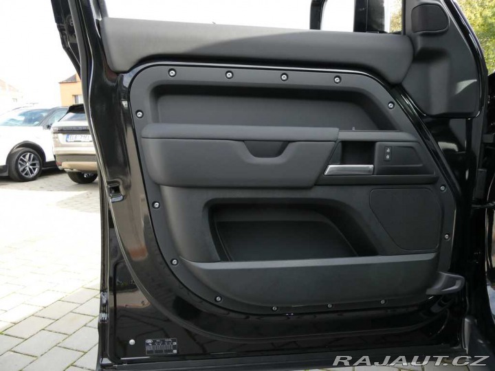 Land Rover Defender 110 3,0 S D200 2026