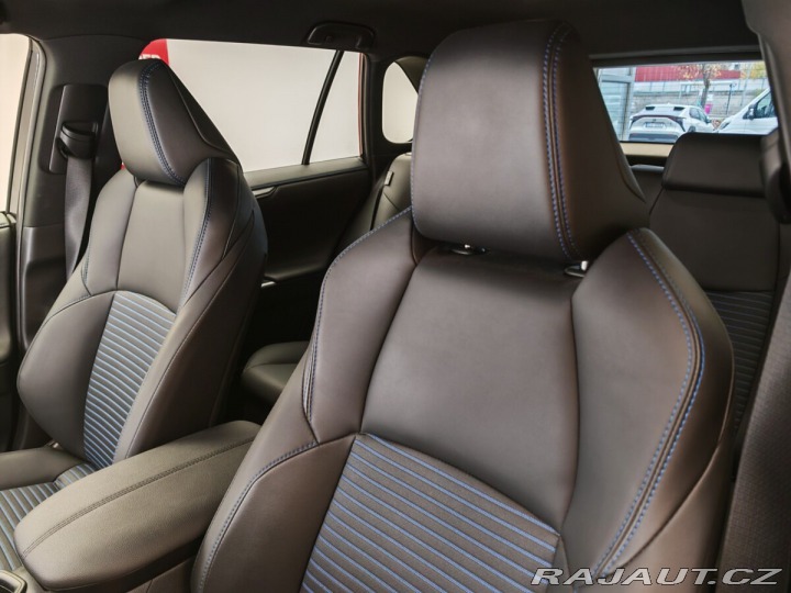 Toyota RAV4 2.5 Hybrid Selection 4WD 2024