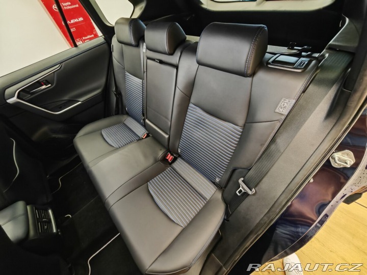 Toyota RAV4 2.5 Hybrid Selection 4WD 2024