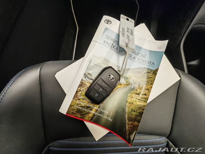 Toyota RAV4 2.5 Hybrid Selection 4WD 2024