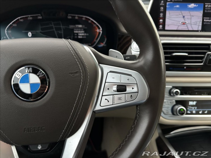 BMW 7 730d xDrive Vzduch Laser 2020