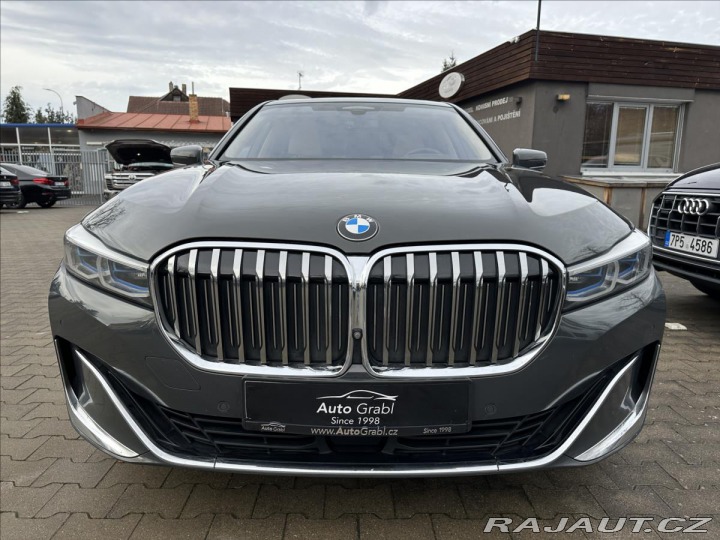 BMW 7 730d xDrive Vzduch Laser 2020
