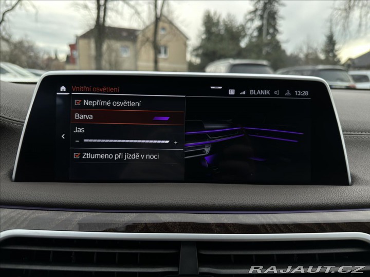 BMW 7 730d xDrive Vzduch Laser 2020