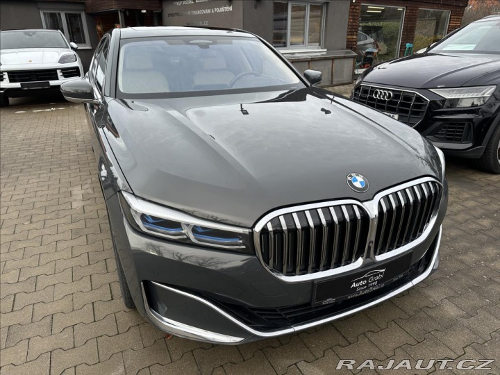 BMW 7 730d xDrive Vzduch Laser 2020