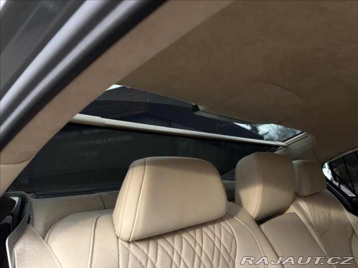 BMW 7 730d xDrive Vzduch Laser 2020