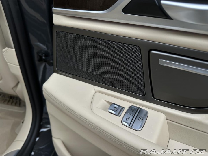 BMW 7 730d xDrive Vzduch Laser 2020