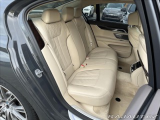 BMW 7 730d xDrive Vzduch Laser 2020