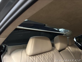 BMW 7 730d xDrive Vzduch Laser 2020