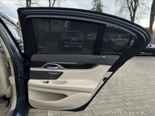 BMW 7 730d xDrive Vzduch Laser 2020