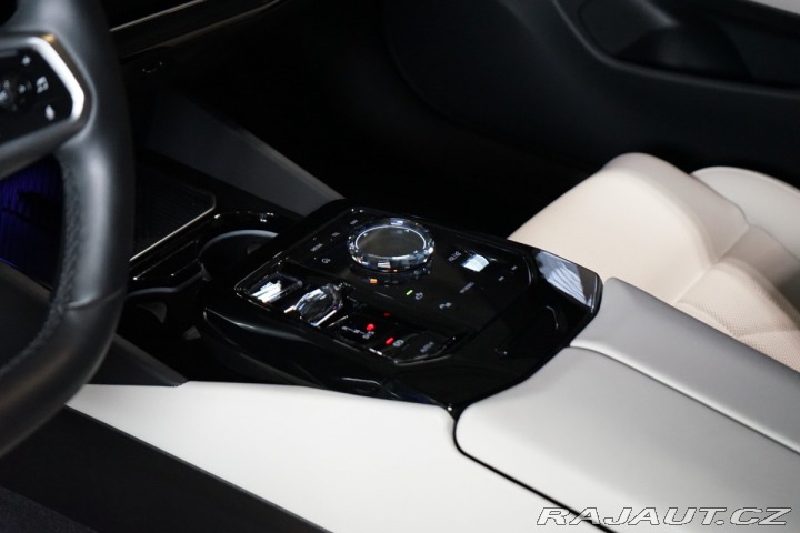BMW 5 20d*xDRIVE*TAŽ*HUD*H/K*36 2024