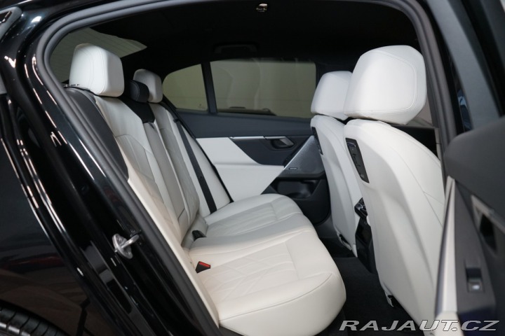 BMW 5 20d*xDRIVE*TAŽ*HUD*H/K*36 2024